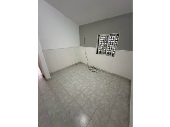 VENDE CASA A REFACCIONAR ZONA PARACAO - HOSPITAL BAXADA