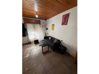 VENDE CASA EN PH ZONA ALMAFUERTE Y ALEJANDRO CARBO