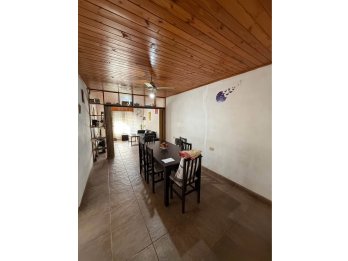 VENDE CASA EN PH ZONA ALMAFUERTE Y ALEJANDRO CARBO