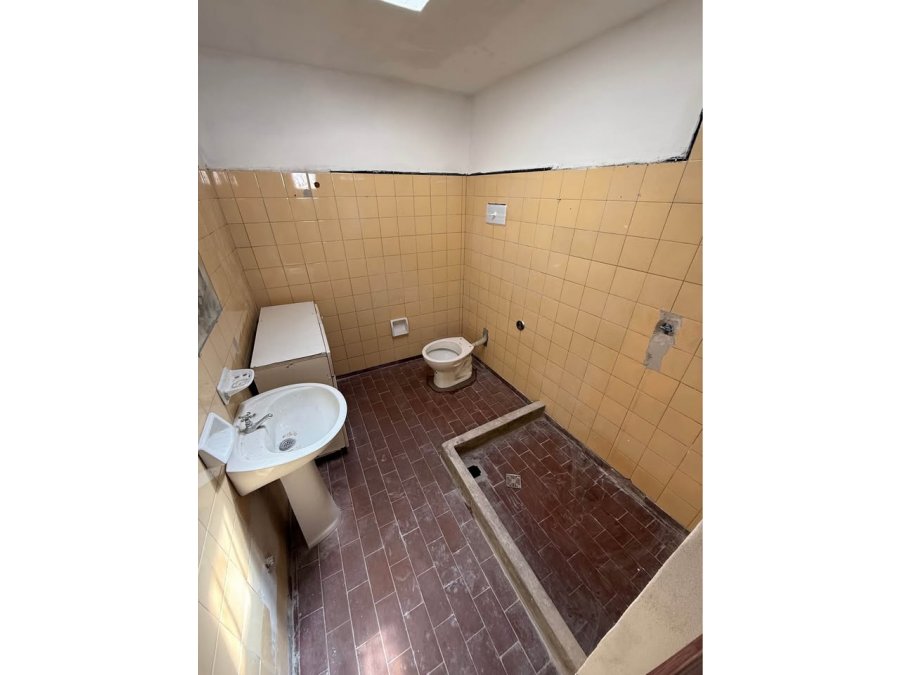 VENDE CASA INTERNA DENTRO DE BULEVARES