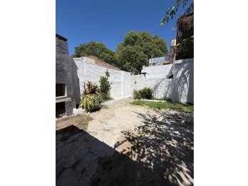 VENDE CASA INTERNA DENTRO DE BULEVARES