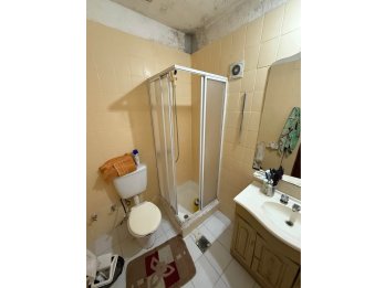 VENDE CASA EN ESQUINA – ZONA PARACAO (CON ASCENSOR)