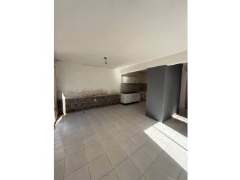 VENDE CASA DE 3 DORMITORIOS EN LA TOMA VIEJA