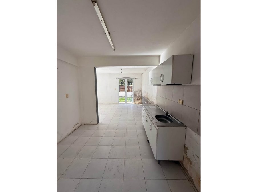 VENDE CASA DE 3 DORMITORIOS EN LA TOMA VIEJA
