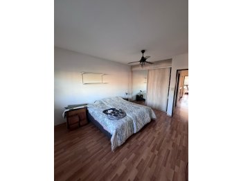 VENDE CASA DE 4 DORMITORIOS - COCHERA DOBLE Y PILETA