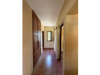 VENDE CASA CON AMPLIO TERRENO EN LA TOMA VIEJA