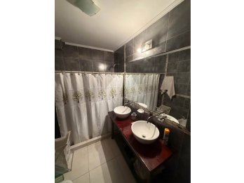 VENDE CASA EN LA TOMA VIEJA
