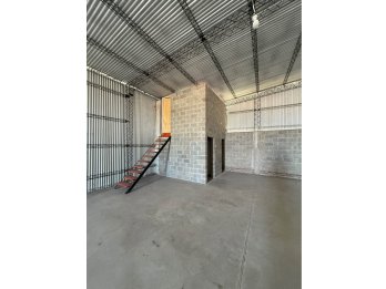 VENDE DOS (2) GALPONES DE 200M2