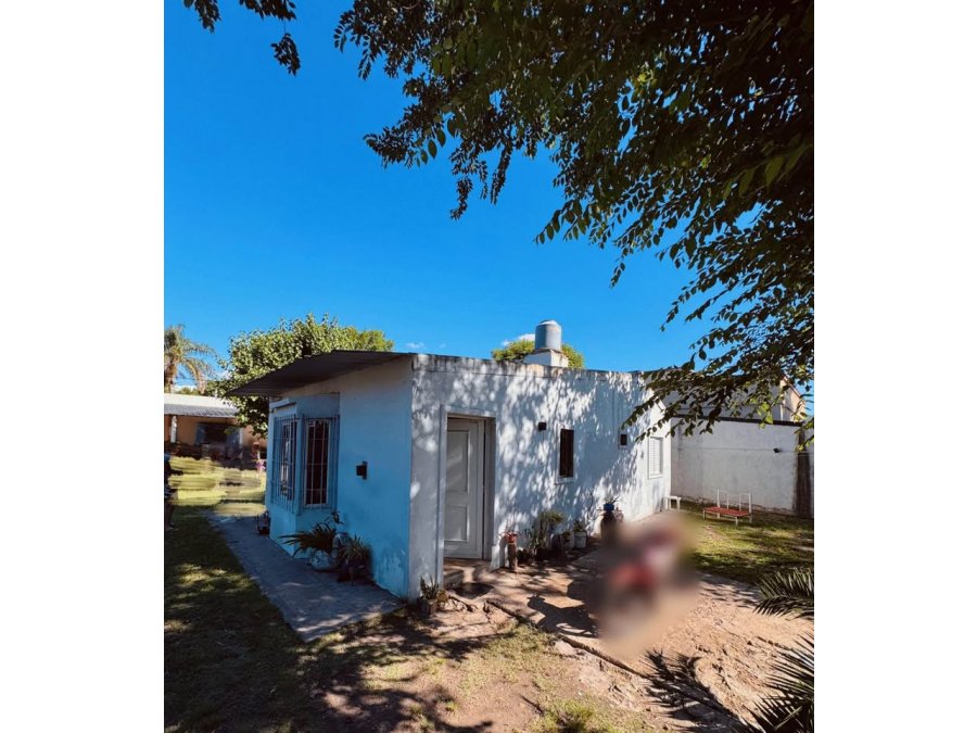 VENDE QUINTA EN BARRIO LAS ACACIAS