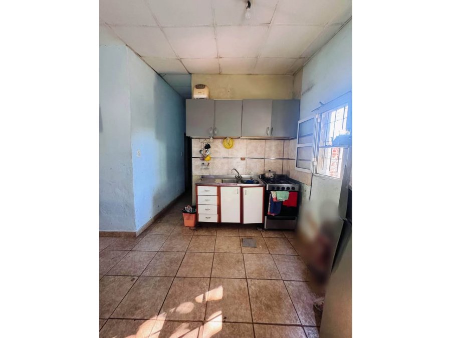 VENDE QUINTA EN BARRIO LAS ACACIAS