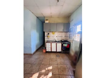 VENDE QUINTA EN BARRIO LAS ACACIAS