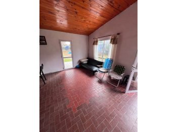 VENDE CASA - QUINTA CON AMPLIO TERRENO