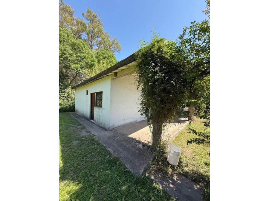 VENDE CASA CON QUINCHO Y PILETA