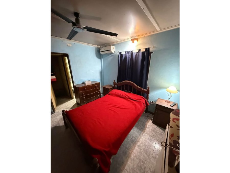 VENDE CASA CON QUINCHO Y PILETA