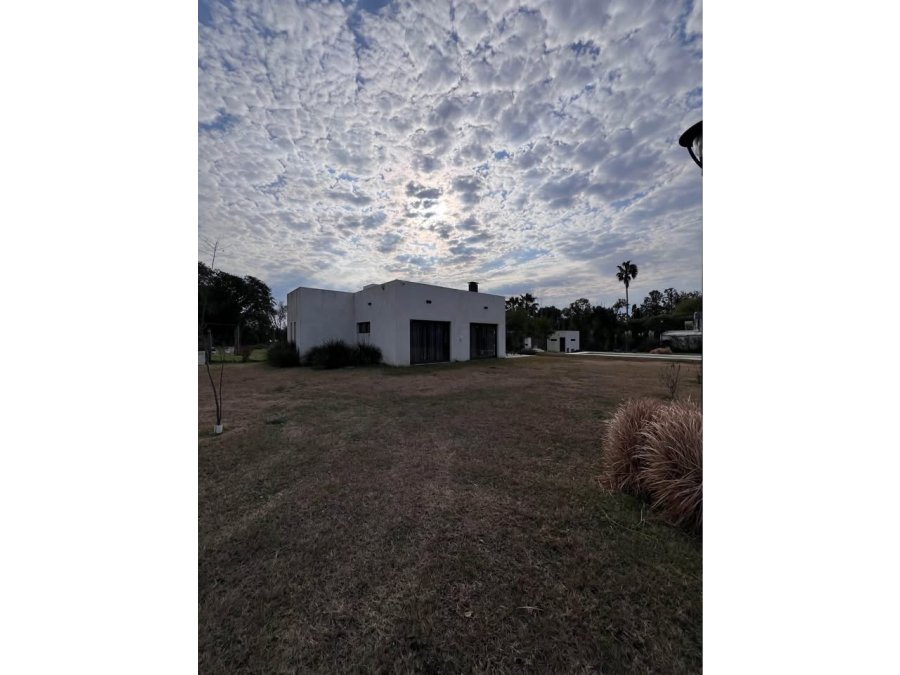 VENDE QUINTA DE 2200M2 EN SAUCE MONTRULL