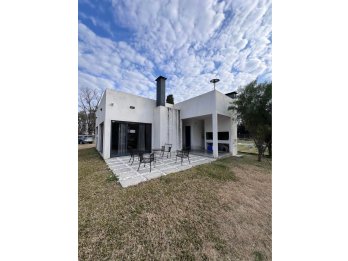 VENDE QUINTA DE 2200M2 EN SAUCE MONTRULL