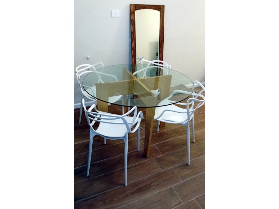 Mesa comedor con sillas