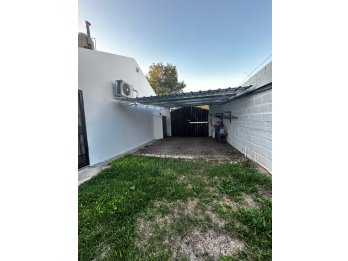 Hermosa casa de 2 dormitorios en Paraná.