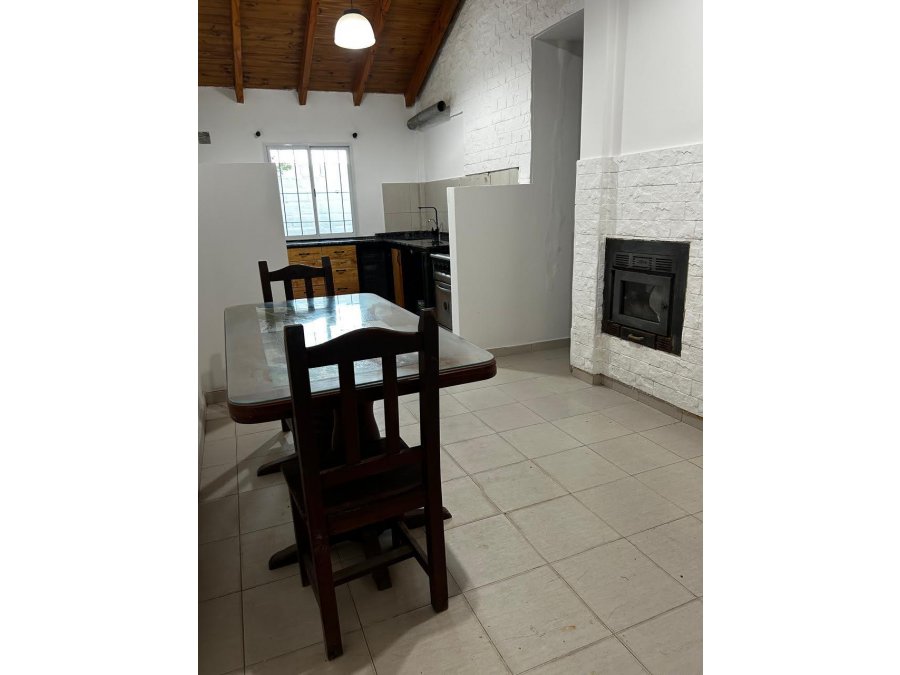 Hermosa casa de 2 dormitorios en Paraná.