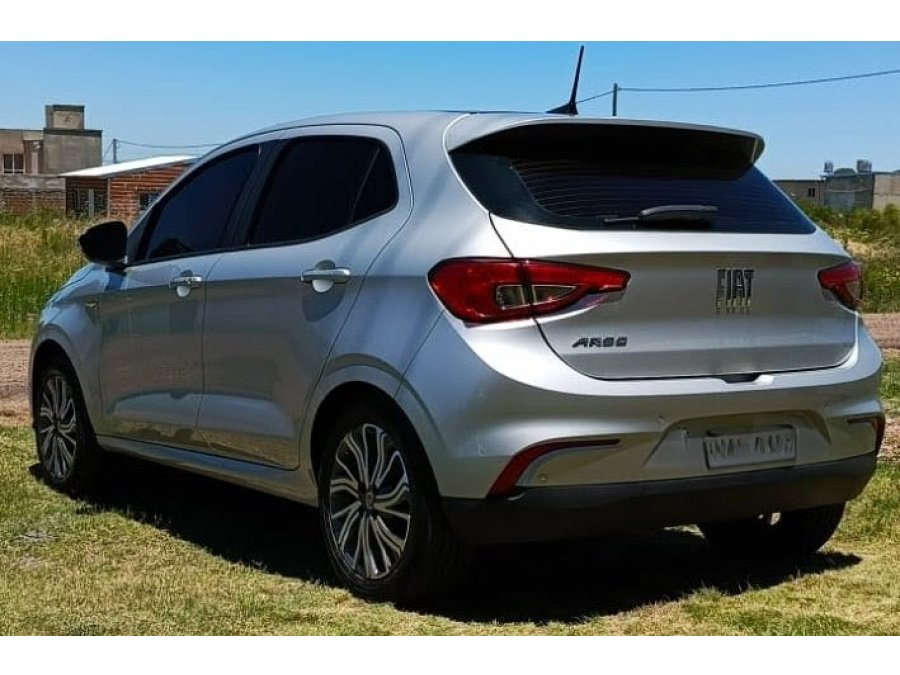 VENDO FIAT ARGO EXCELENTE ESTADO