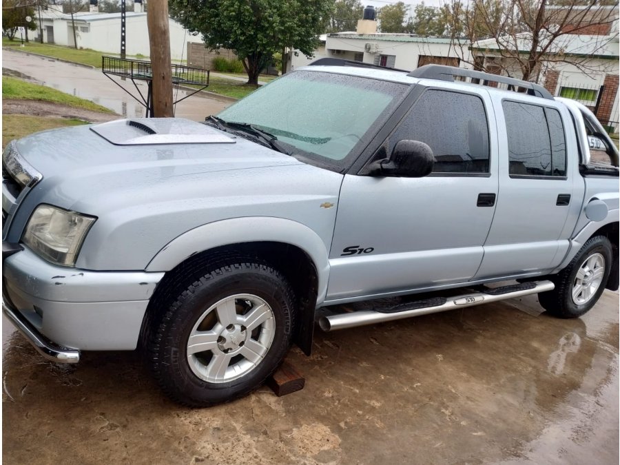 VENDO S10, LA ÚLTIMA EN SU MODELO