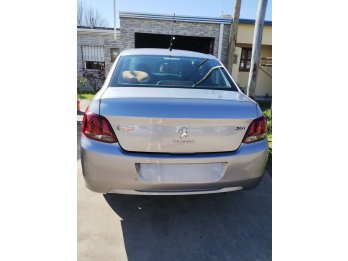 VENDO PEUGEOT 301 2017