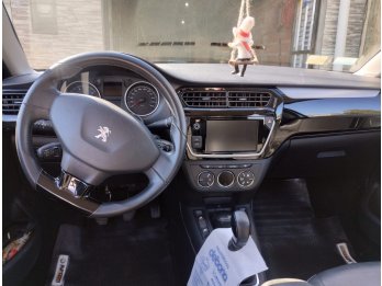 VENDO PEUGEOT 301 2017