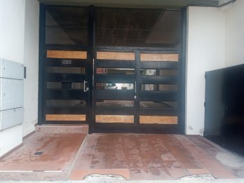 VENDE DUPLEX calle División del Litoral
