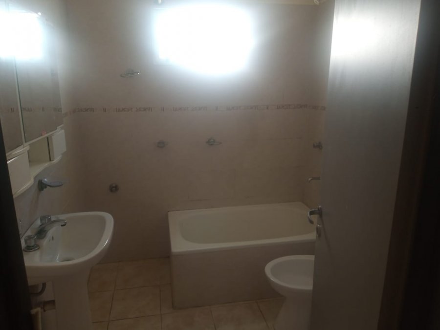 VENDE DUPLEX calle División del Litoral