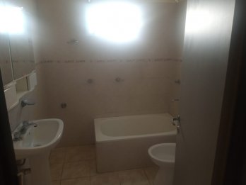 VENDE DUPLEX calle División del Litoral