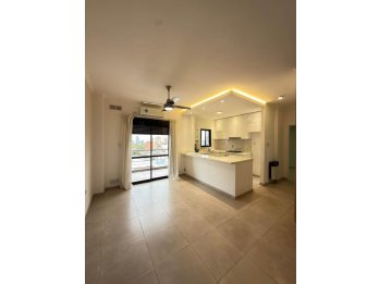 Se alquila hermoso departamento en zona plaza Alvear