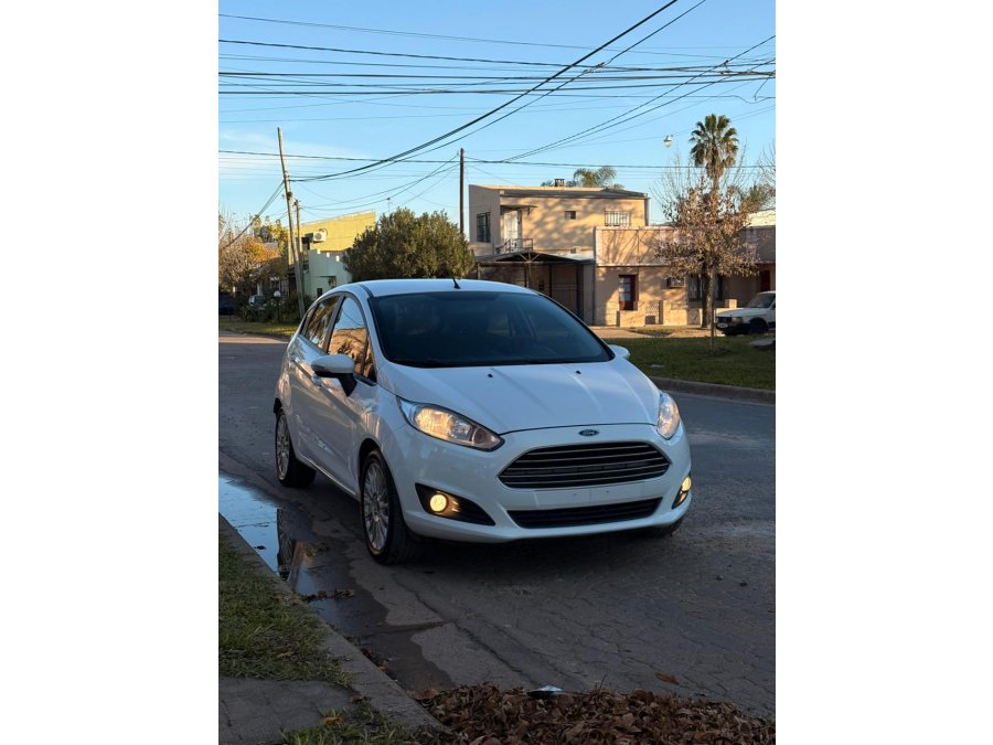 Ford Fiesta Se 2016 VENDO/RECIBO MENOR VALOR