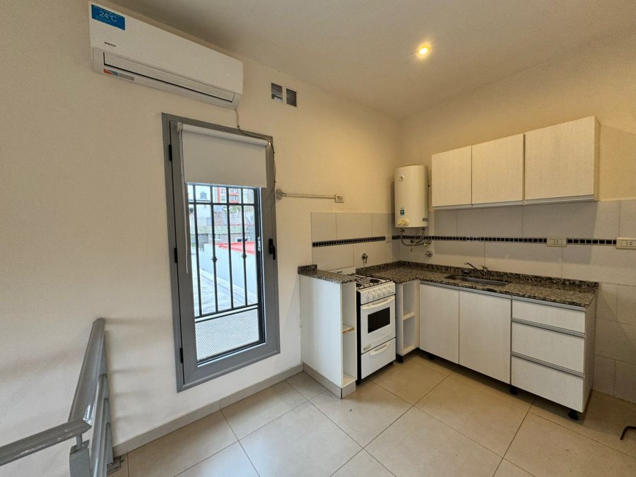 Ruiz Moreno 1082. Se venden dos Unidades Funcionales. Ideal