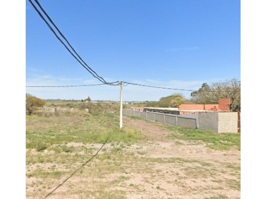 VENDE: Lote ubicado en Avenida Los Chañares (Oro verde).
