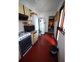 VENDE: Departamento calle San Lorenzo, frente a shopping