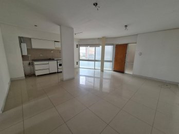 SE VENDE DEPARTAMENTO AMPLIO calle Paraguay