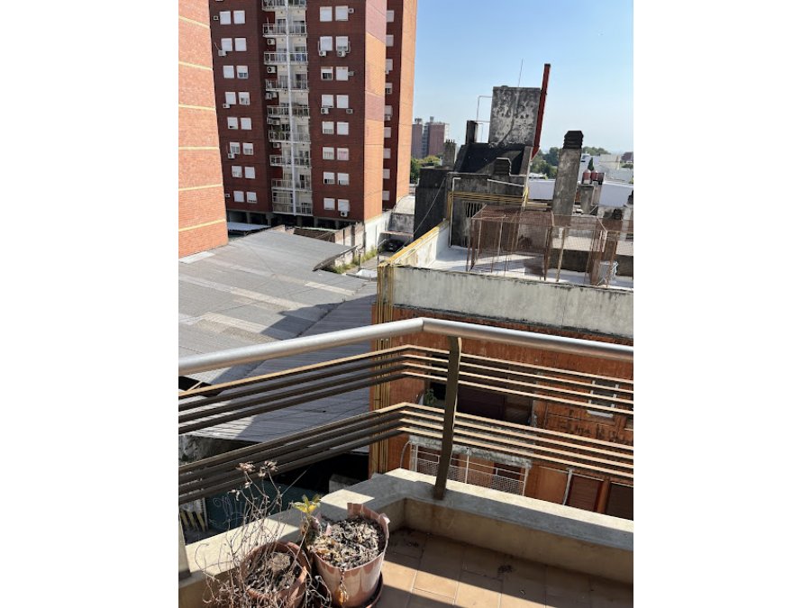VENTA: Departamento calle Pellegrini a metros shopping