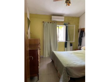 VENDE: Casa Barrio Mercantil calle Monseñor D´andrea