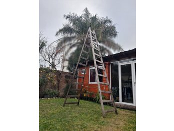 ESCALERA DE MADERA - TIPO PINTOR