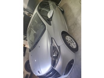 Peugeot 208 año 2020 allure 1.6