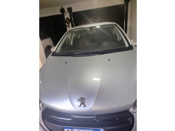 Peugeot 208 año 2020 allure 1.6