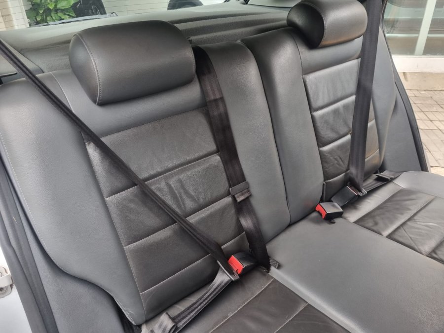 Atto Suran 1.6n Highline Cuero MT / 2010