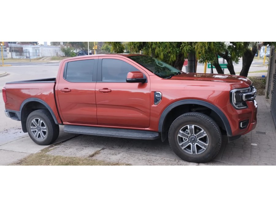 FORD RANGER XLT 4X2 AT 2.O 210 CV 25 MIL KM