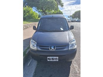 Peugeot Partner 1.4 Furgon Confort. Impecable