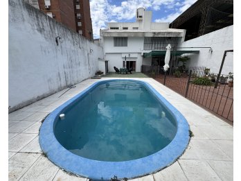 Venta I Apta Crédito - Casa de 4 dormitorios zona céntrica
