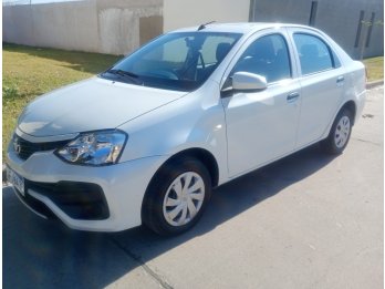 Hermoso Etios 2023 Como Nuevo