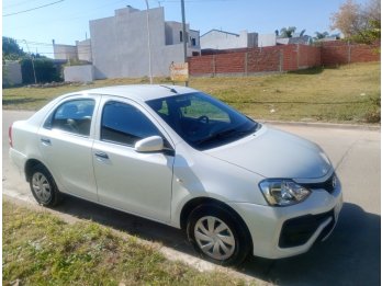 Hermoso Etios 2023 Como Nuevo