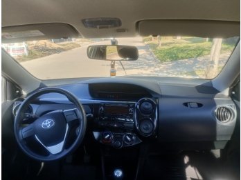 Hermoso Etios 2023 Como Nuevo