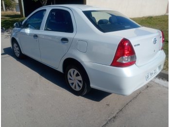 Hermoso Etios 2023 Como Nuevo