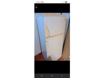 VENDO HELADERA CON FREEZER